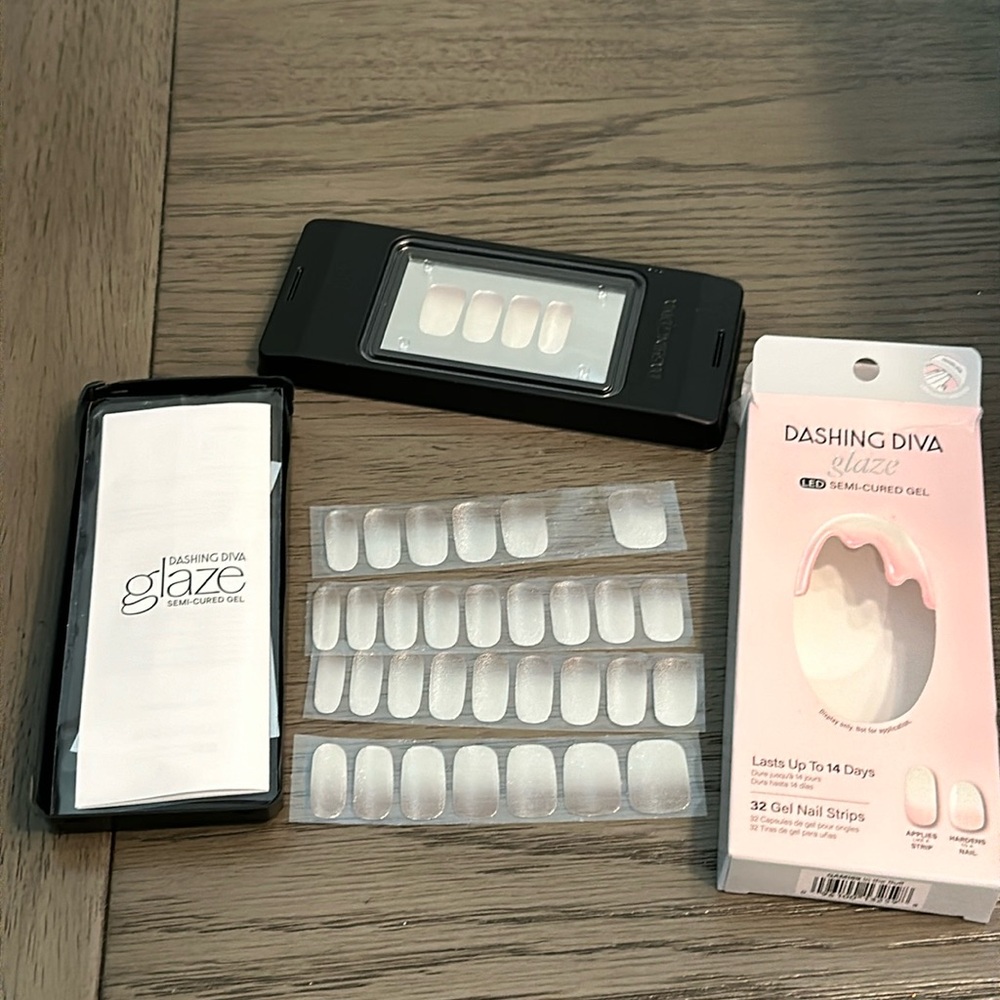 NEW Dashing Diva Glaze LED Semi-Cured Gel Nail strips.